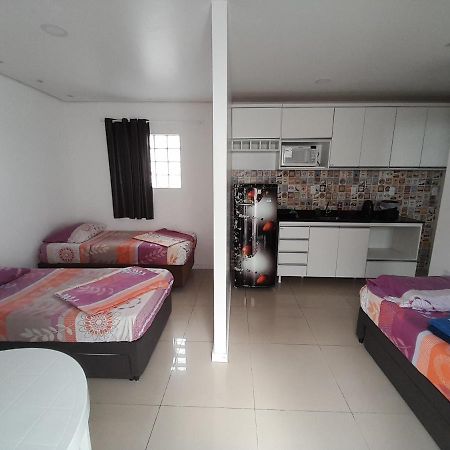 Jk Studios E Kitnets Garagem Central Sem Taxas Pelotas Exterior foto