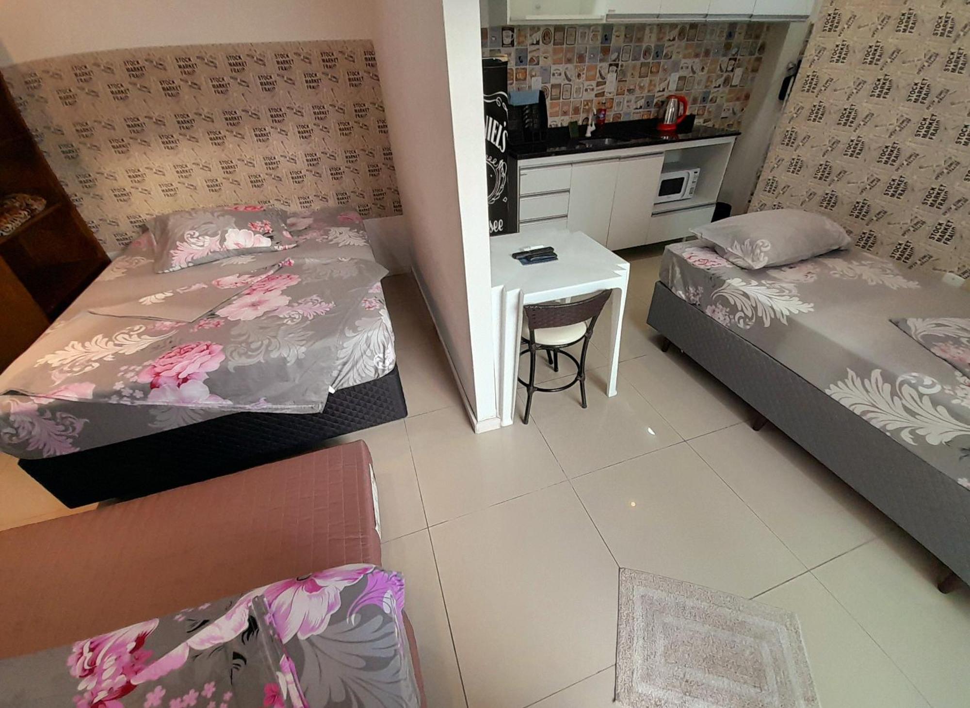 Jk Studios E Kitnets Garagem Central Sem Taxas Pelotas Exterior foto